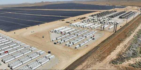 بزرگترین پروژه تولید و ذخیره سازی انرژی خورشیدی جهان راه‌اندازی می‌شود