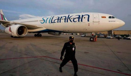 موشی یک هواپیما را در سریلانکا زمین‌گیر کرد