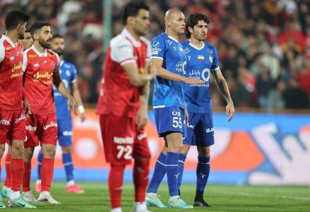 عملکرد آماری استقلال و پرسپولیس در ۲ هفته پایانی ۱۰ فصل اخیر