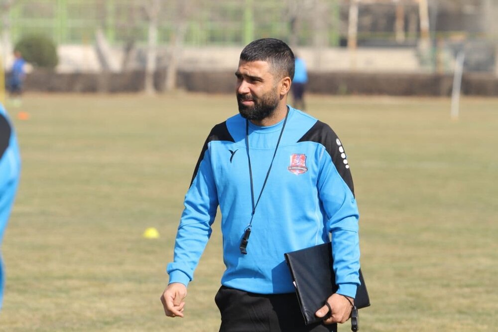 رونخواه سرمربی هوادار شد - ایسنا