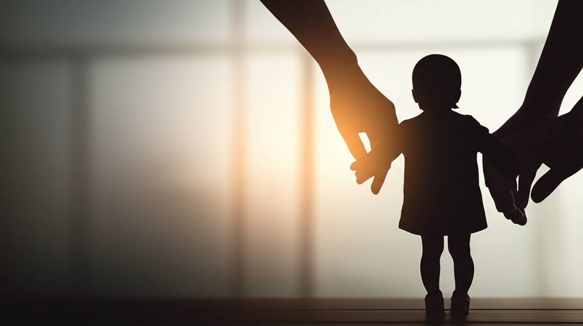 نفقه فرزند بر عهده کیست؟ (صفر تا صد قوانین و شرایط)