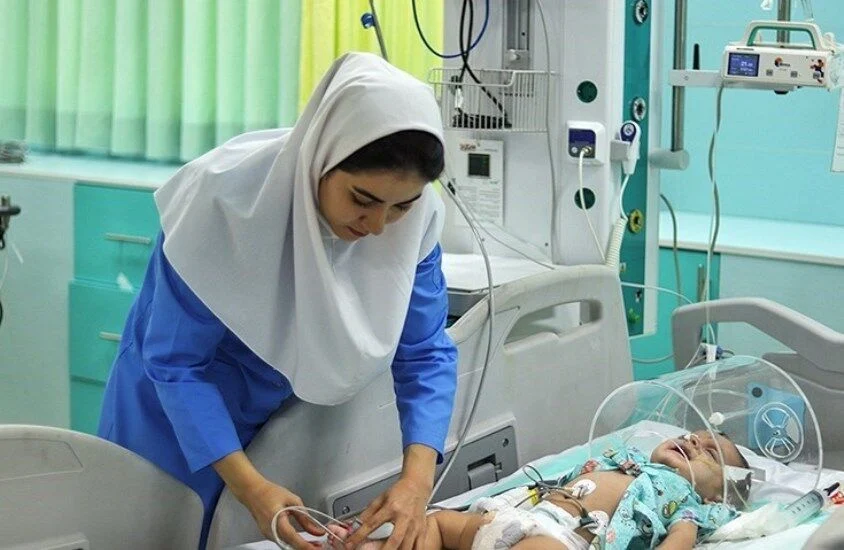 چشم‌انداز آینده شغلی پرستاران دارای مدرک کارشناسی ارشد و تاثیر آن بر فرآیند استخدام